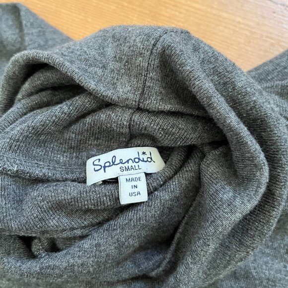 Fitted Grey Turtleneck - Picture 4 of 6